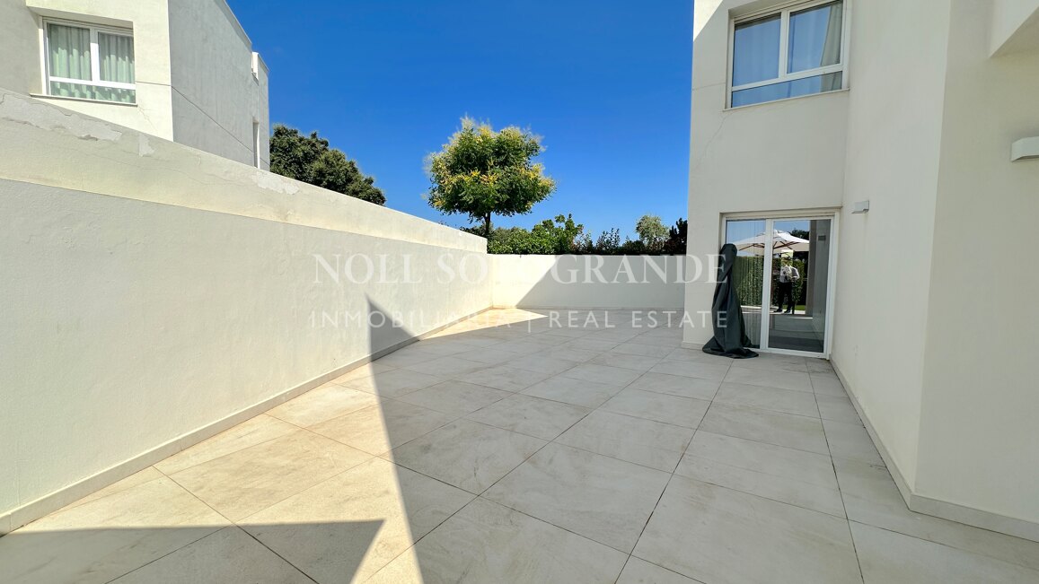 3-Zimmer-Wohnung im Erdgeschoss zur Vermietung im San Roque Club