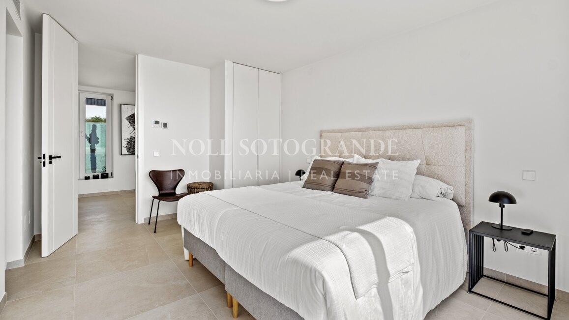 Spektakuläre Strandvilla zur Miete in Torreguadiaro, nahe Sotogrande