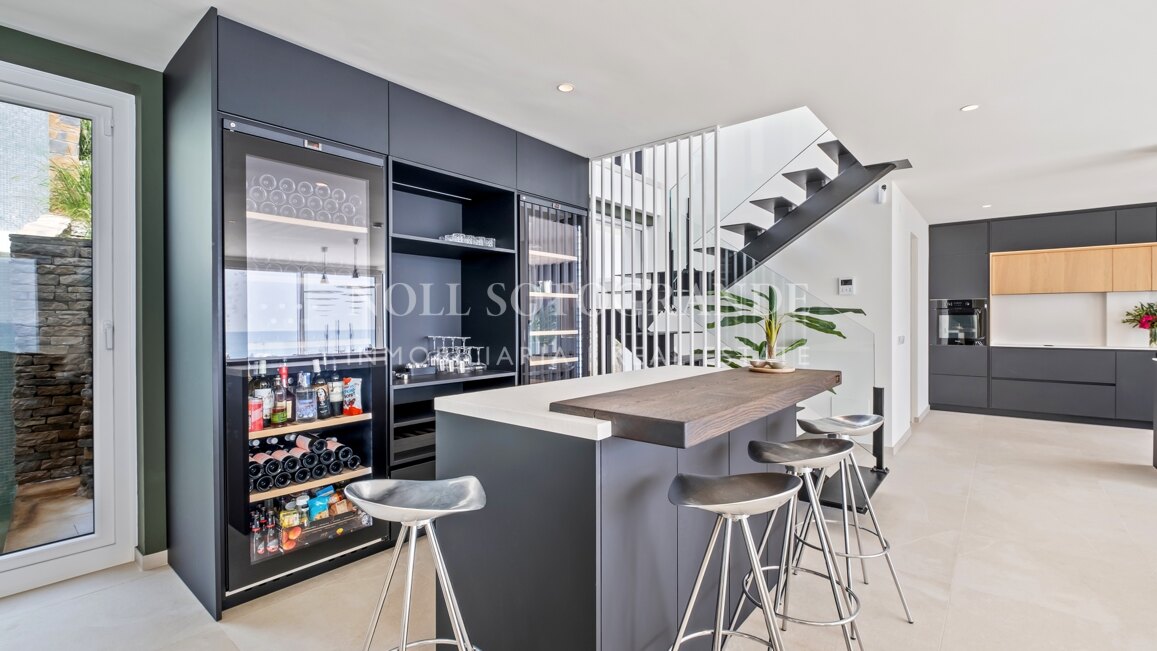 Spektakuläre Strandvilla zur Miete in Torreguadiaro, nahe Sotogrande