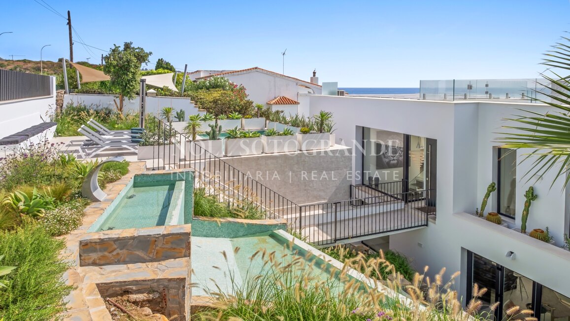 Spektakuläre Strandvilla zur Miete in Torreguadiaro, nahe Sotogrande