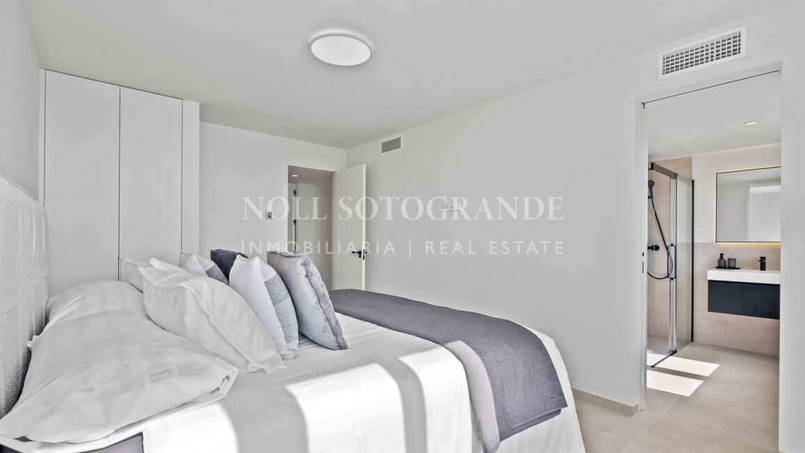 Spektakuläre Strandvilla zur Miete in Torreguadiaro, nahe Sotogrande