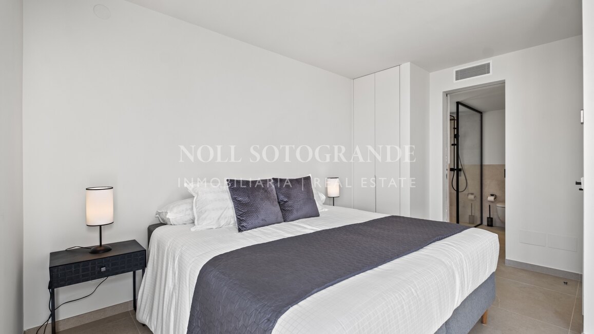 Spektakuläre Strandvilla zur Miete in Torreguadiaro, nahe Sotogrande