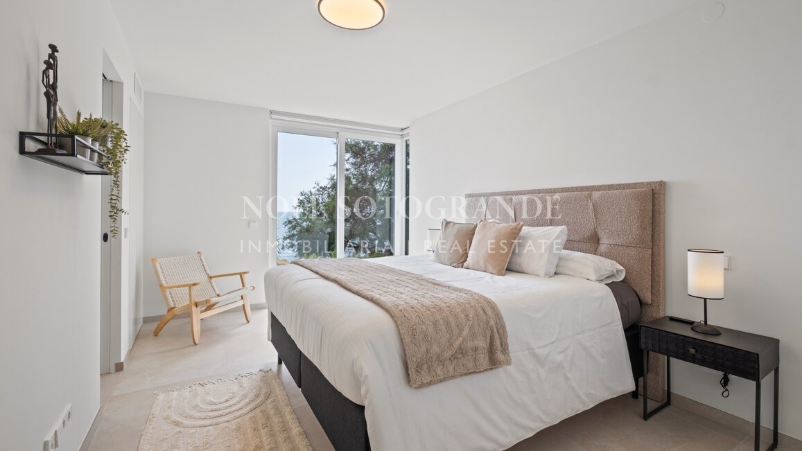 Spektakuläre Strandvilla zur Miete in Torreguadiaro, nahe Sotogrande