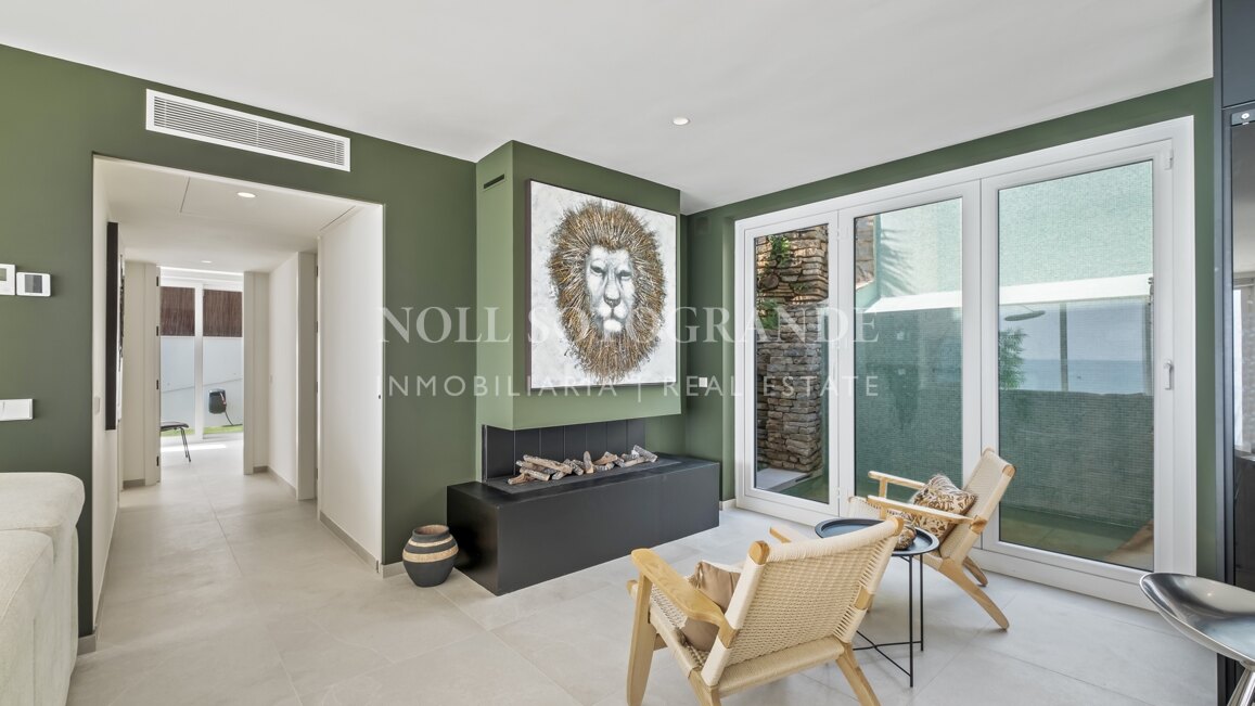 Spektakuläre Strandvilla zur Miete in Torreguadiaro, nahe Sotogrande