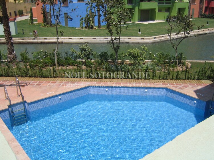 Isla Tortuga – Elegante Wohnung am Yachthafen zur Langzeitvermietung – Sotogrande