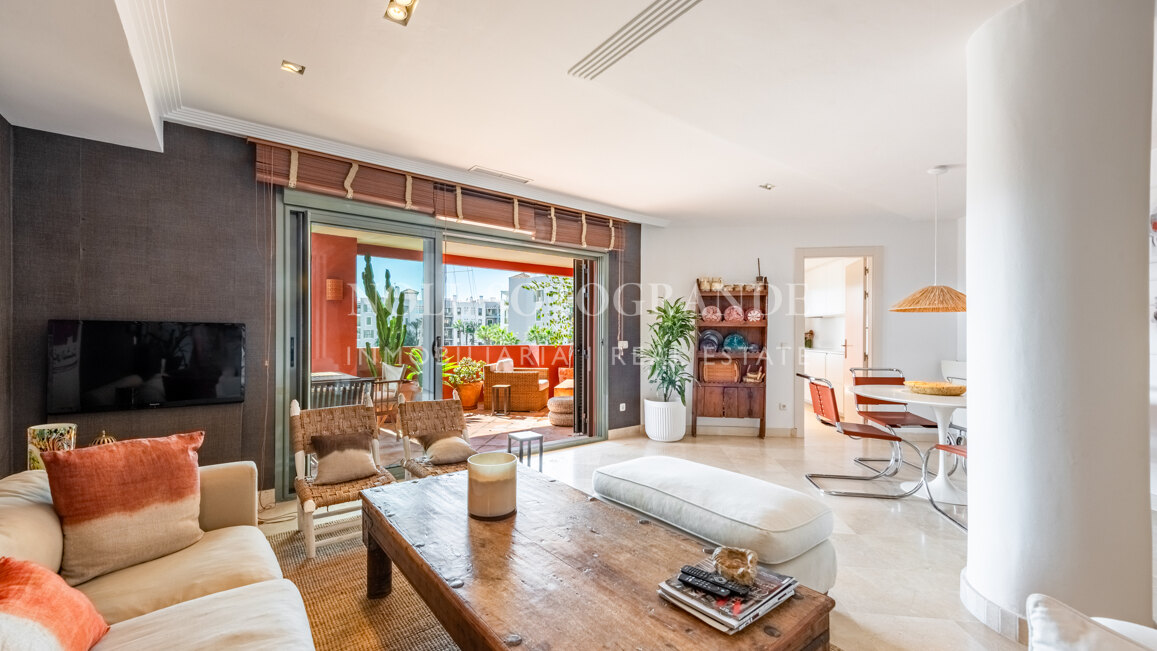 Isla Tortuga – Elegante Wohnung am Yachthafen zur Langzeitvermietung – Sotogrande