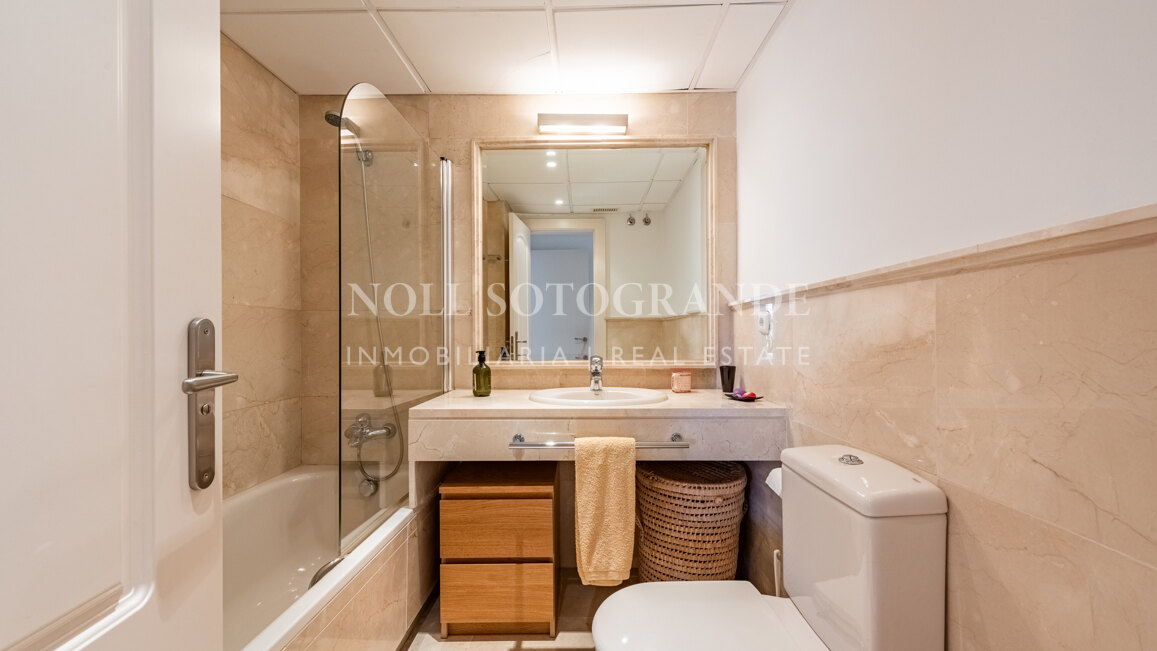 Isla Tortuga – Elegante Wohnung am Yachthafen zur Langzeitvermietung – Sotogrande