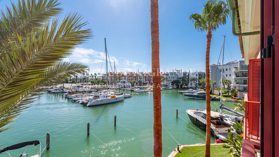 Isla Tortuga – Elegante Wohnung am Yachthafen zur Langzeitvermietung – Sotogrande