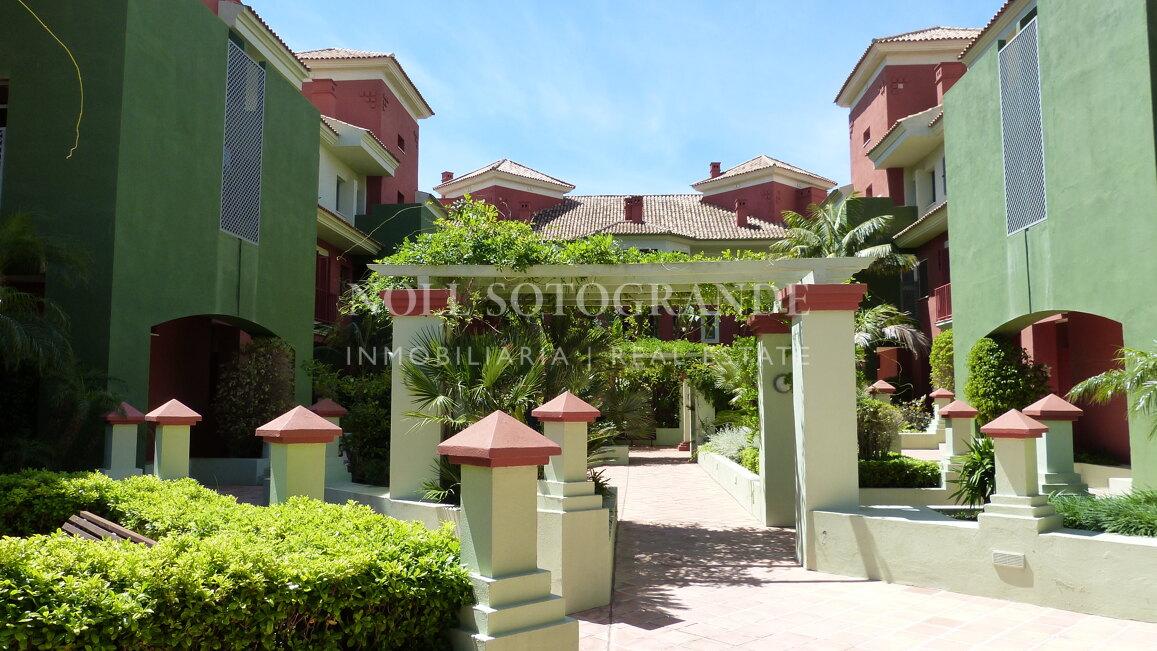 Isla Tortuga – Elegante Wohnung am Yachthafen zur Langzeitvermietung – Sotogrande