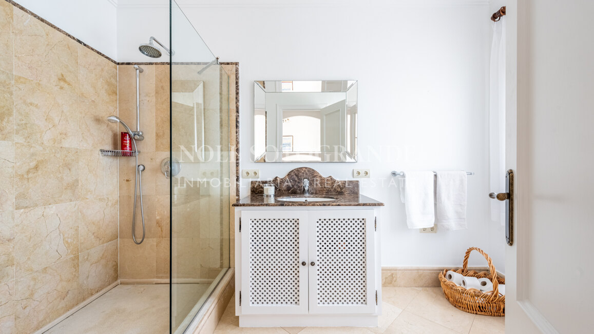 Villa Girasoles - Makellose Villa mit Meer-und Golfblick Sotogrande Alto