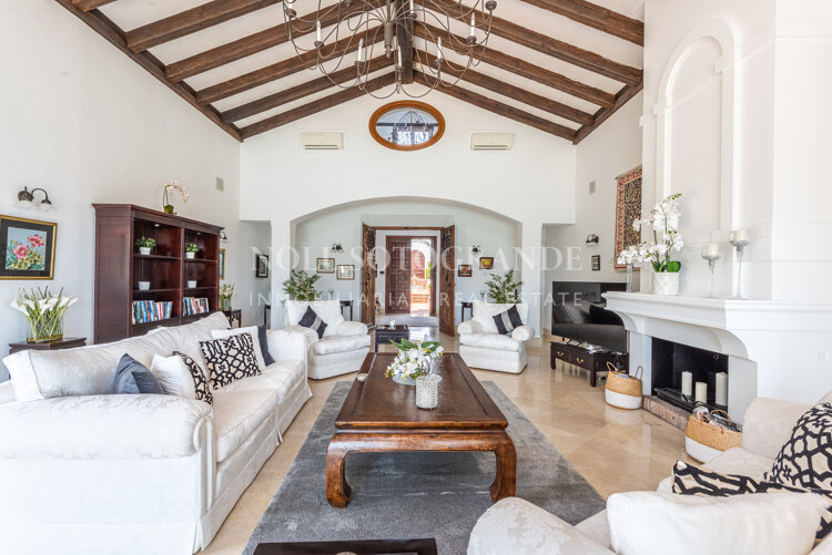 Villa Girasoles - Sotogrande Alto, Gran villa con vistas al golf y al mar