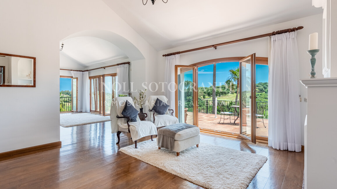Villa Girasoles - Makellose Villa mit Meer-und Golfblick Sotogrande Alto