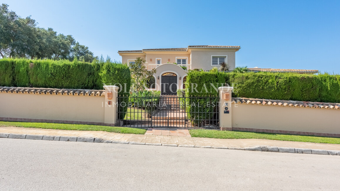 San Roque Club Golf Villa erste Linie Golf, Nähe Sotogrande.