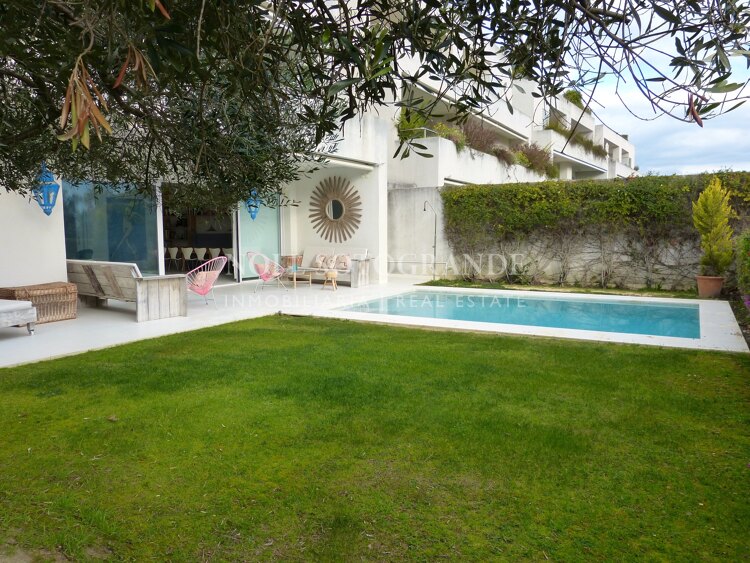 Large luxurious, modern apartment available in Sotogrande Pologardens