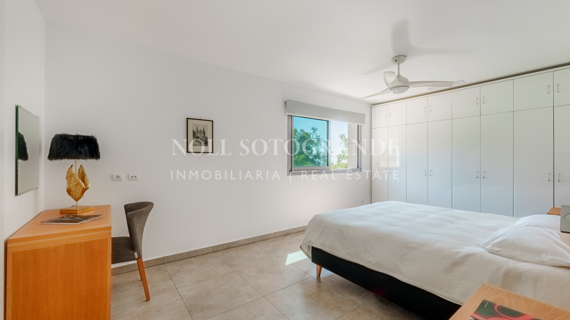 "Bond" Villa mit Meerblick La Reserva de Sotogrande