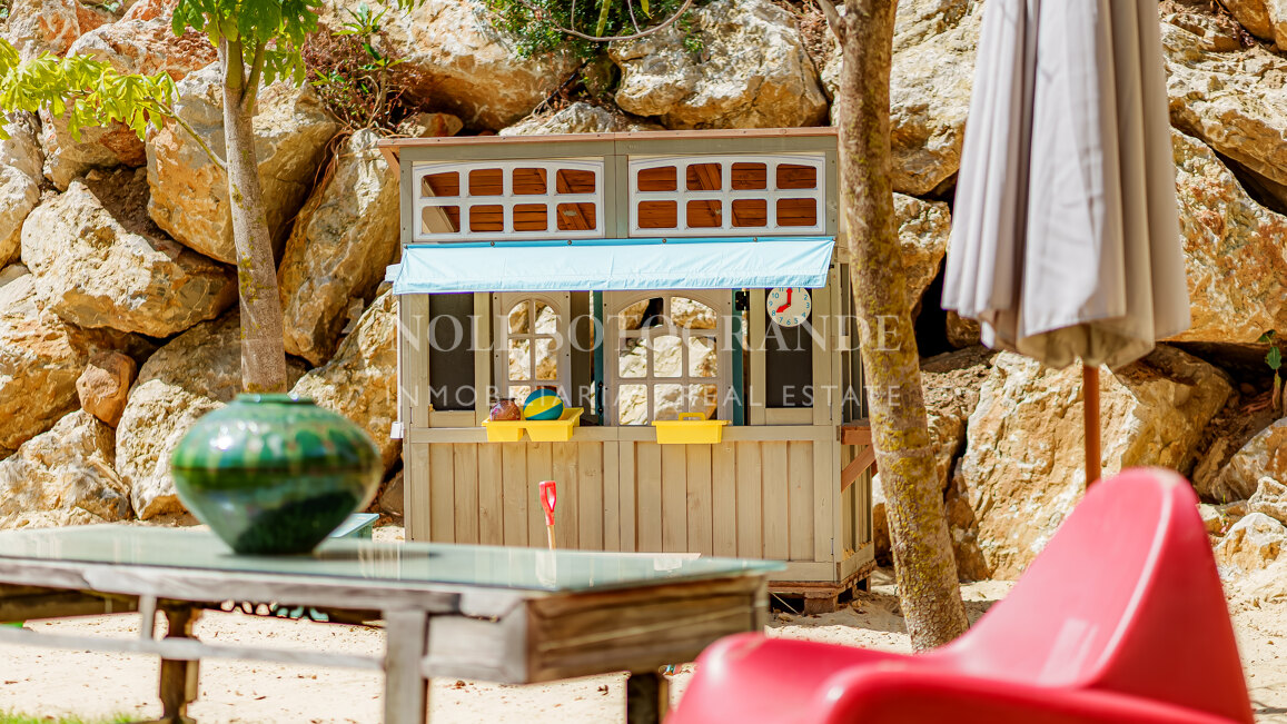 "Bond" Villa mit Meerblick La Reserva de Sotogrande