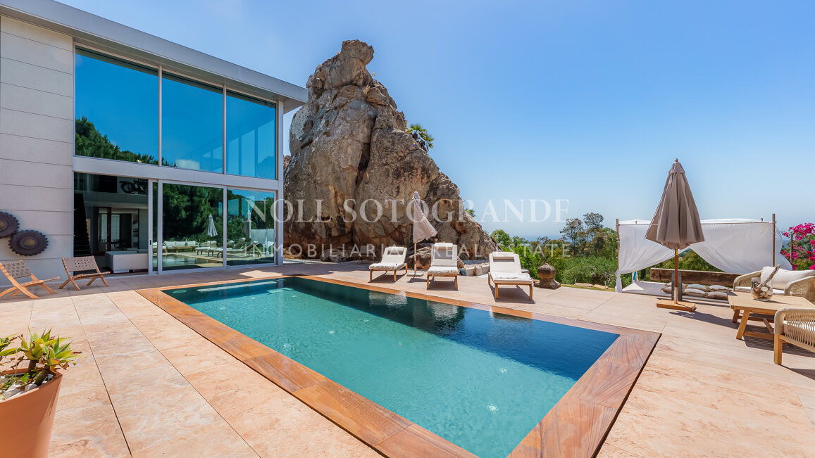 "Bond" Villa mit Meerblick La Reserva de Sotogrande
