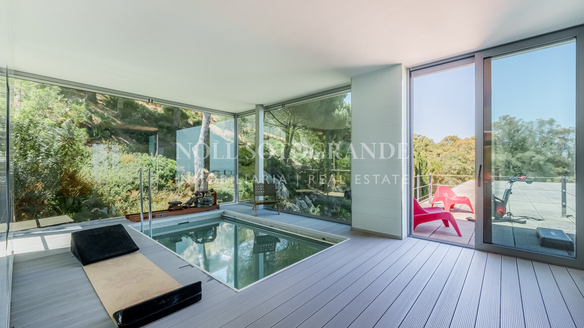 "Bond" Villa mit Meerblick La Reserva de Sotogrande