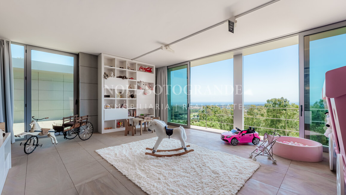 "Bond" Villa mit Meerblick La Reserva de Sotogrande