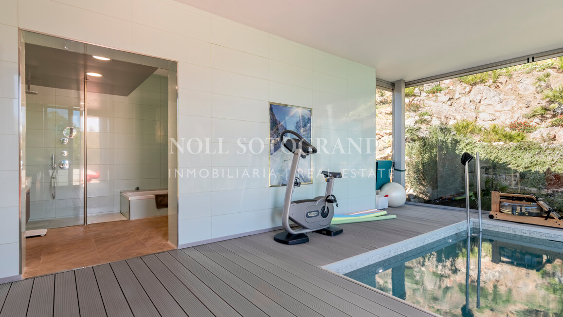 "Bond" Villa mit Meerblick La Reserva de Sotogrande