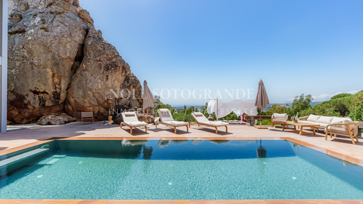 "Bond" Villa mit Meerblick La Reserva de Sotogrande