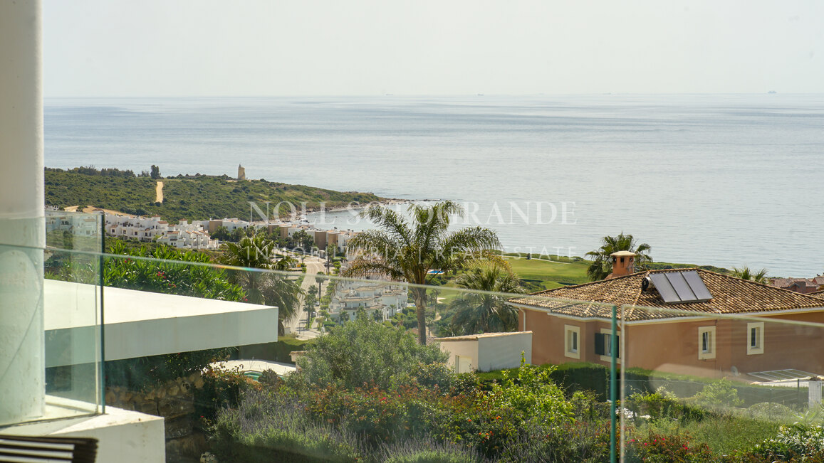 Villa mit traumhaftem Blick in Alcaidesa zu vermieten