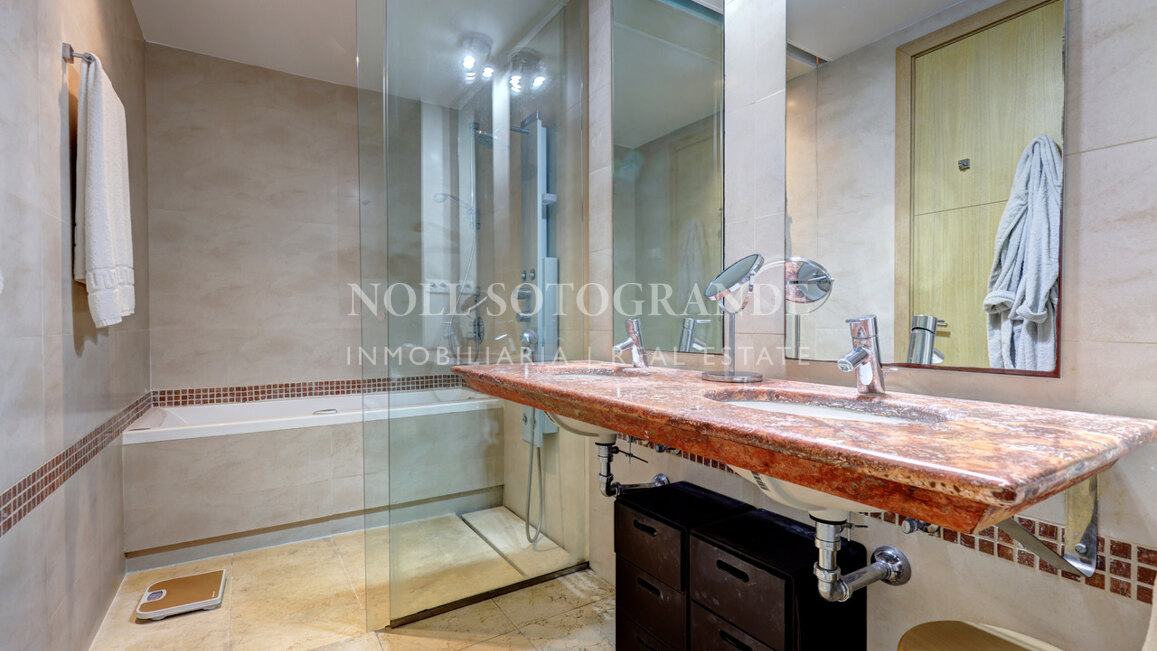Exclusivo apartamento en la Marina de Sotogrande