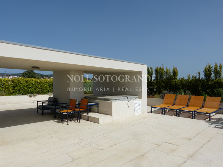 Penthaus in Polo Gardens in Sotogrande Costa zu vermieten