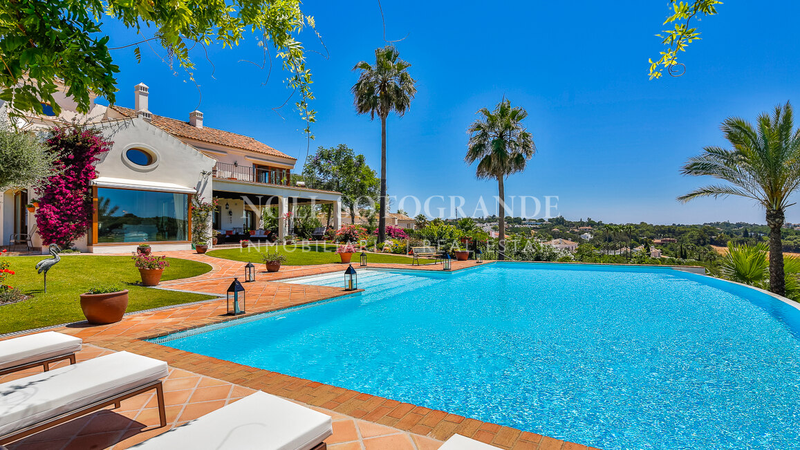 Makellose Villa mit Meer-und Golfblick Sotogrande Alto