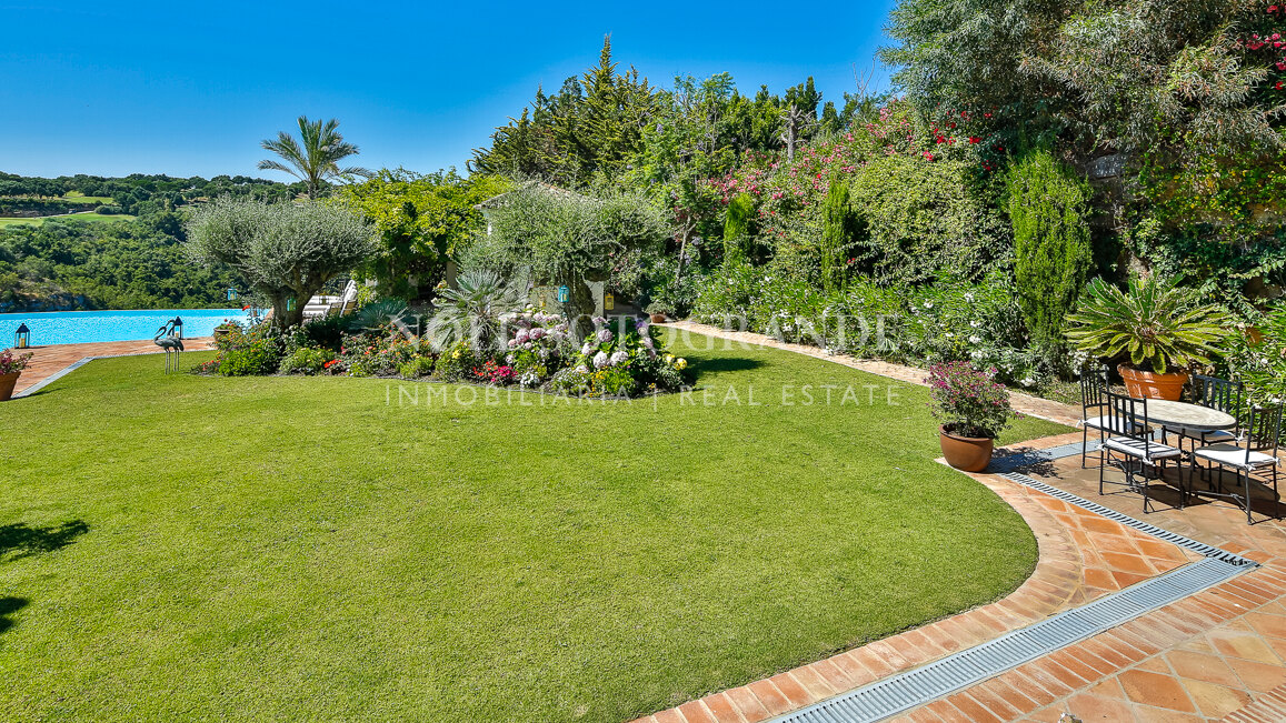 Makellose Villa mit Meer-und Golfblick Sotogrande Alto