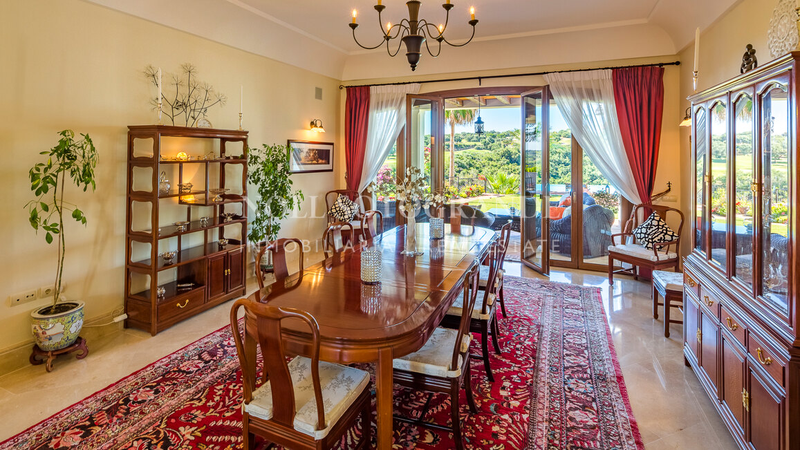 Makellose Villa mit Meer-und Golfblick Sotogrande Alto