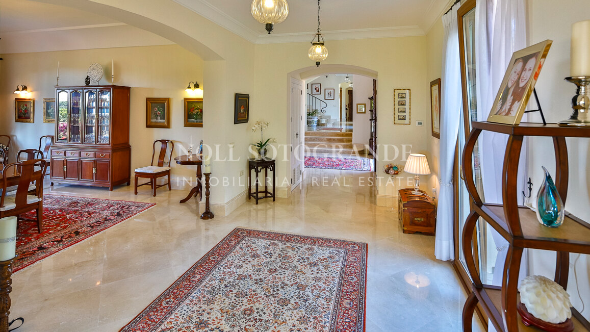 Makellose Villa mit Meer-und Golfblick Sotogrande Alto