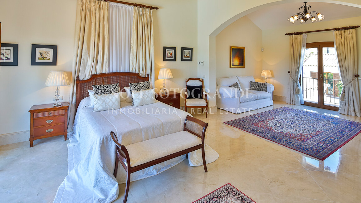 Makellose Villa mit Meer-und Golfblick Sotogrande Alto