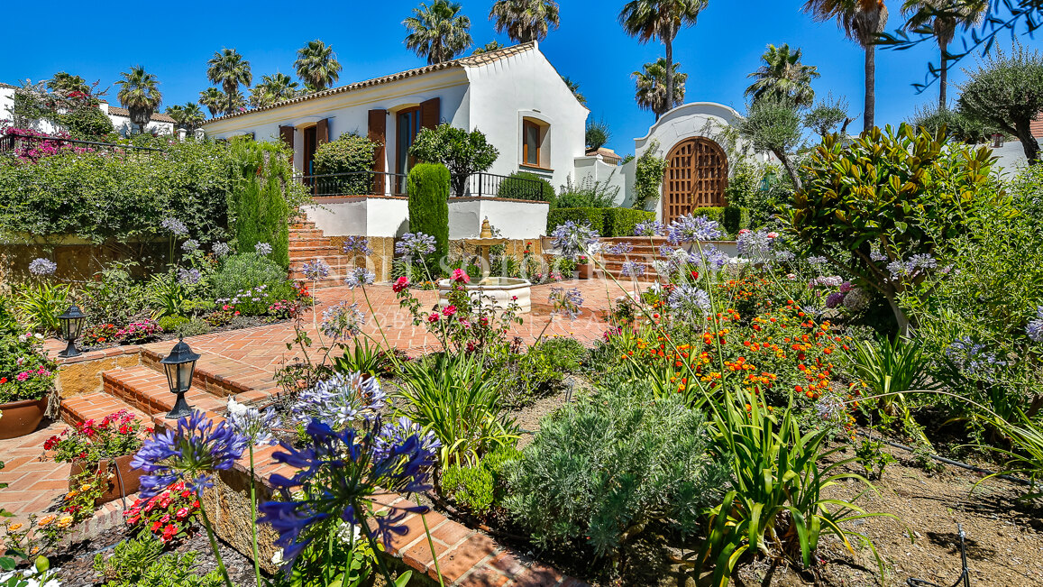 Makellose Villa mit Meer-und Golfblick Sotogrande Alto
