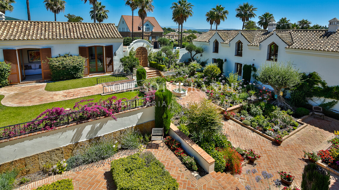 Makellose Villa mit Meer-und Golfblick Sotogrande Alto