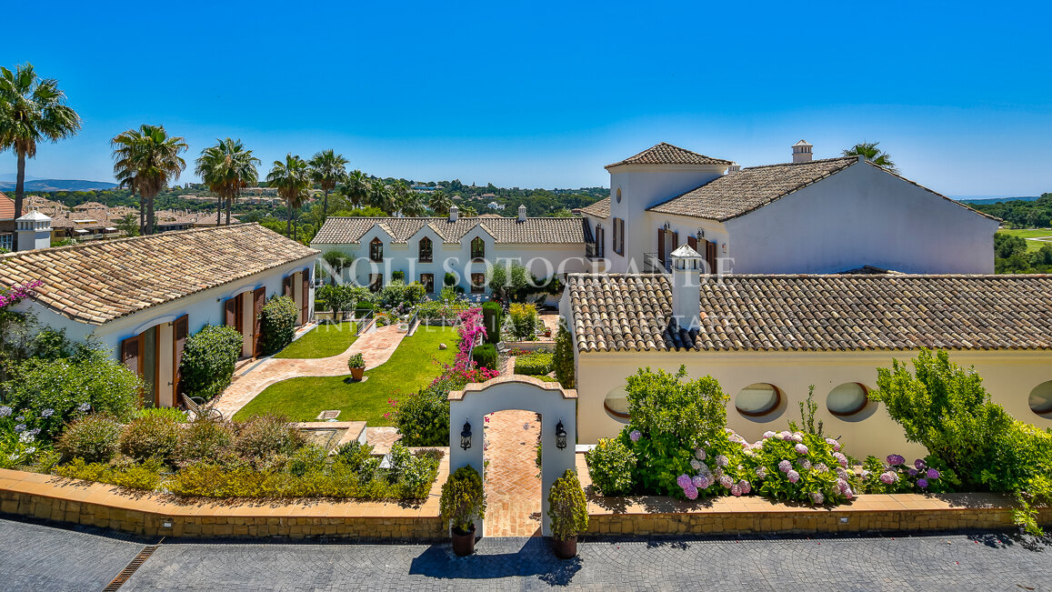 Makellose Villa mit Meer-und Golfblick Sotogrande Alto