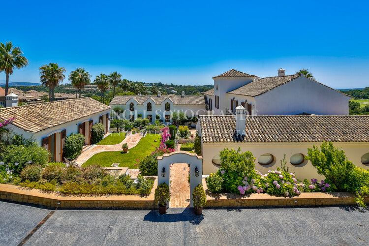 Makellose Villa mit Meer-und Golfblick Sotogrande Alto