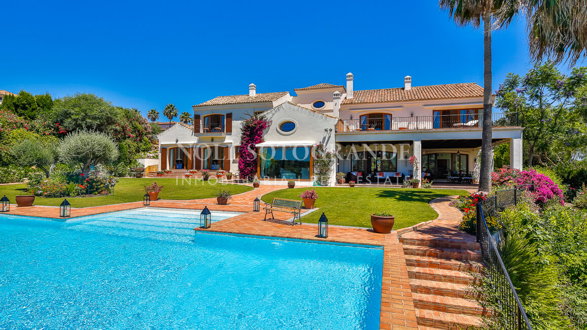 Makellose Villa mit Meer-und Golfblick Sotogrande Alto