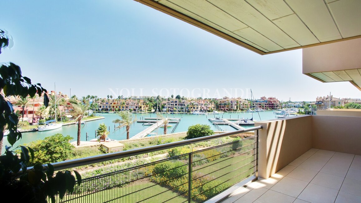 Moderne Wohnung zu vermieten in Ribera del Marlin Sotogrande