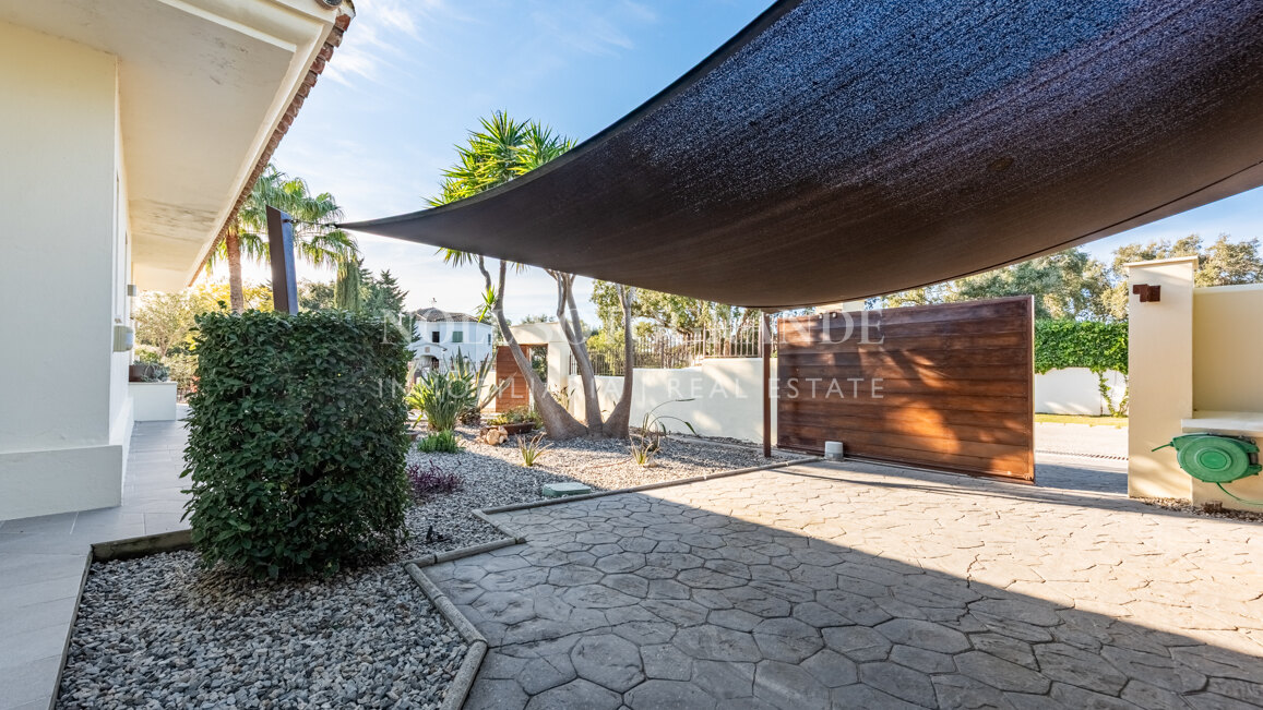 Villa moderna en alquiler en Sotogrande Costa