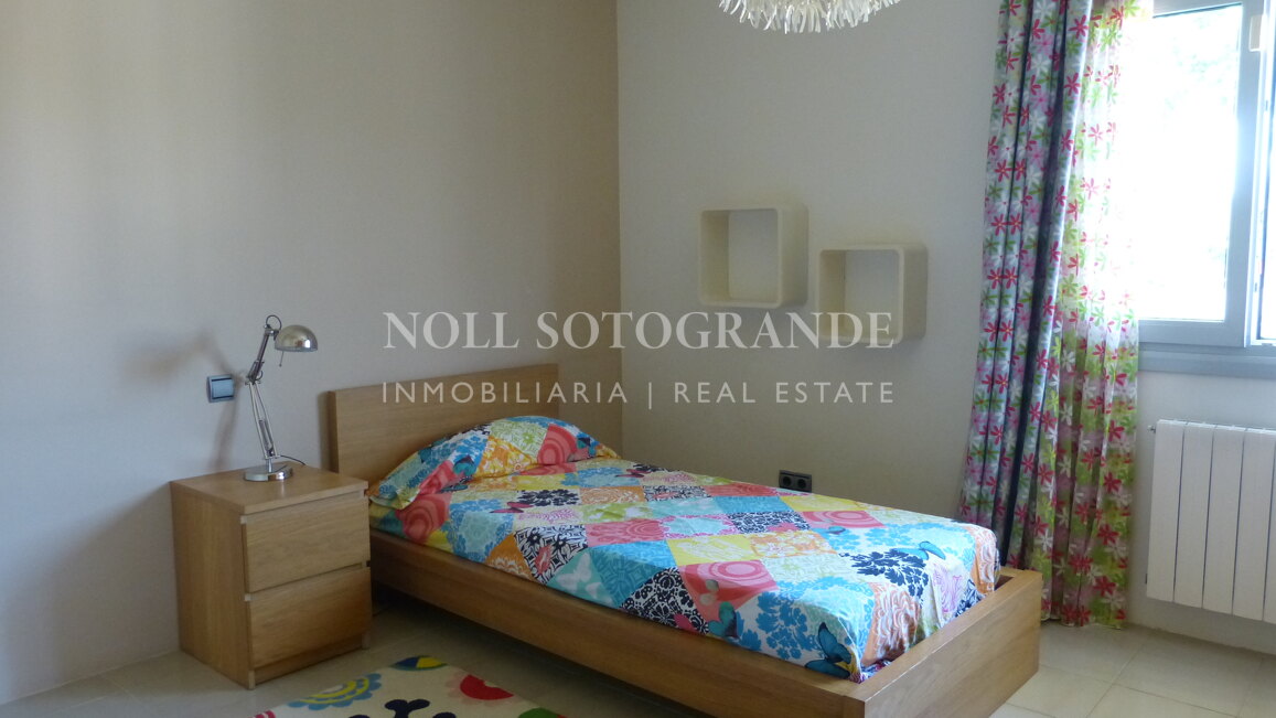 Moderne Villa zur Vermietung in Sotogrande Costa