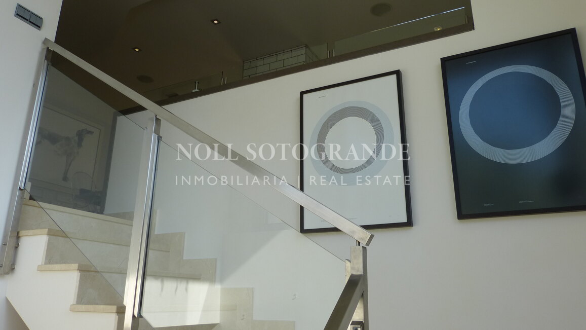 Moderne Villa zur Vermietung in Sotogrande Costa