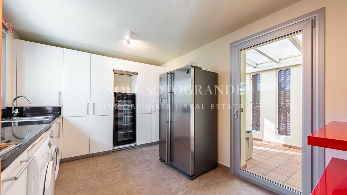 Villa moderna en alquiler en Sotogrande Costa