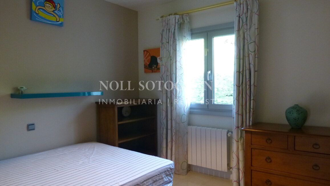 Moderne Villa zur Vermietung in Sotogrande Costa