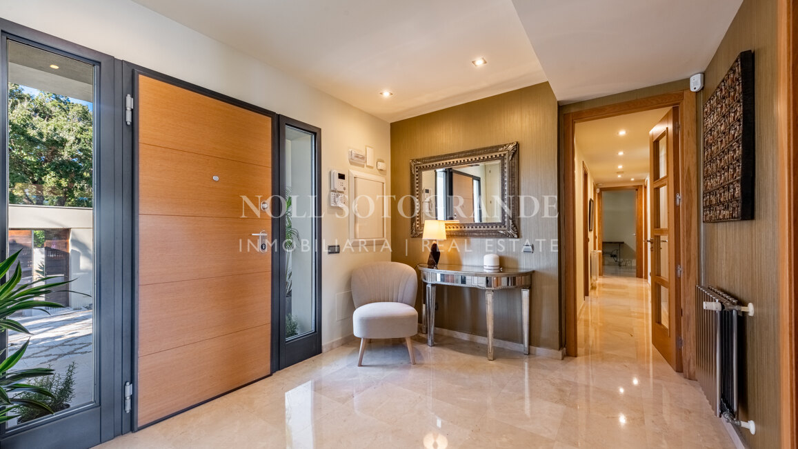 Villa moderna en alquiler en Sotogrande Costa