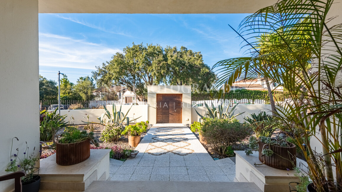 Villa moderna en alquiler en Sotogrande Costa