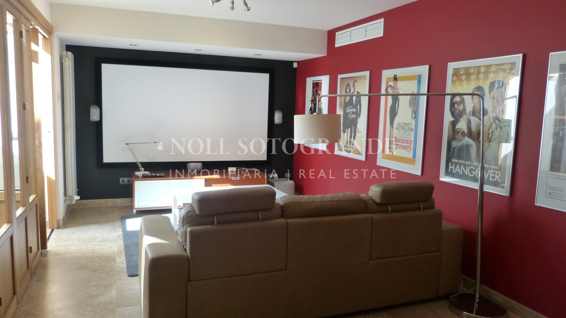 Moderne Villa zur Vermietung in Sotogrande Costa