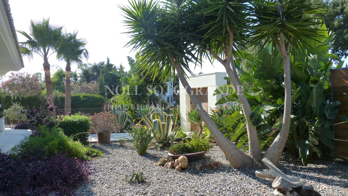 Moderne Villa zur Vermietung in Sotogrande Costa