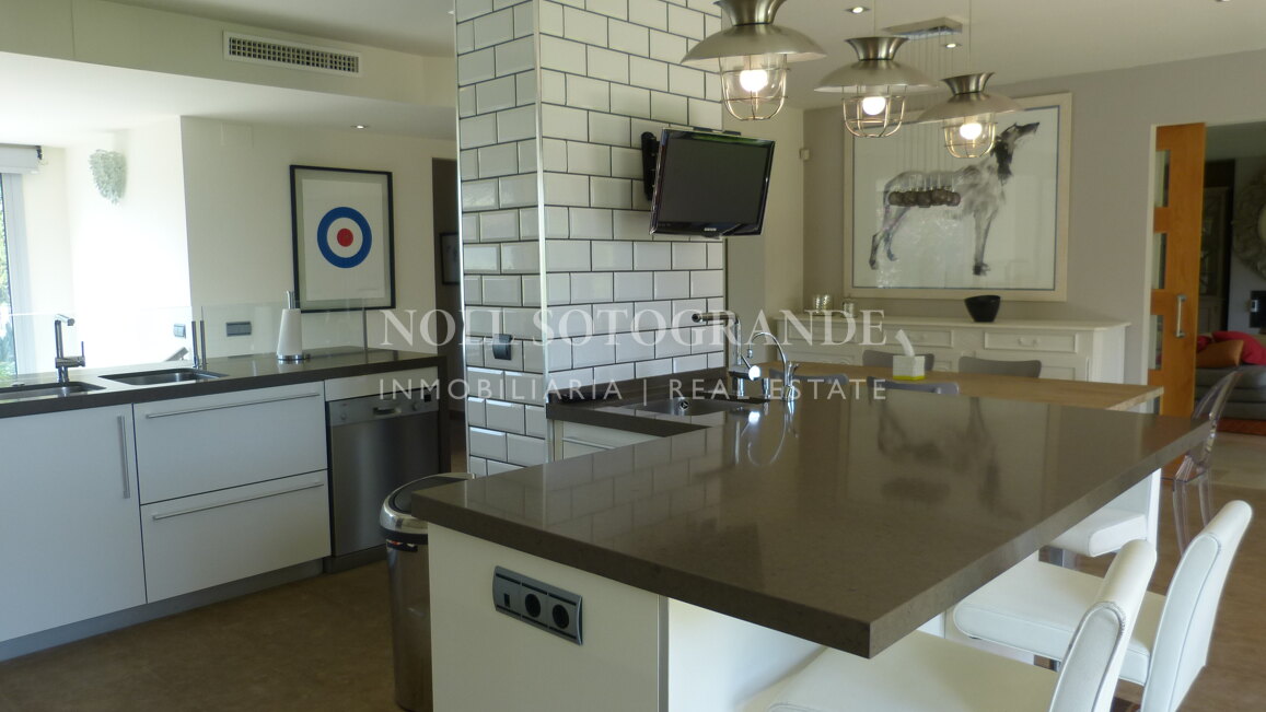 Moderne Villa zur Vermietung in Sotogrande Costa