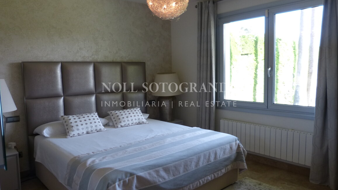 Moderne Villa zur Vermietung in Sotogrande Costa